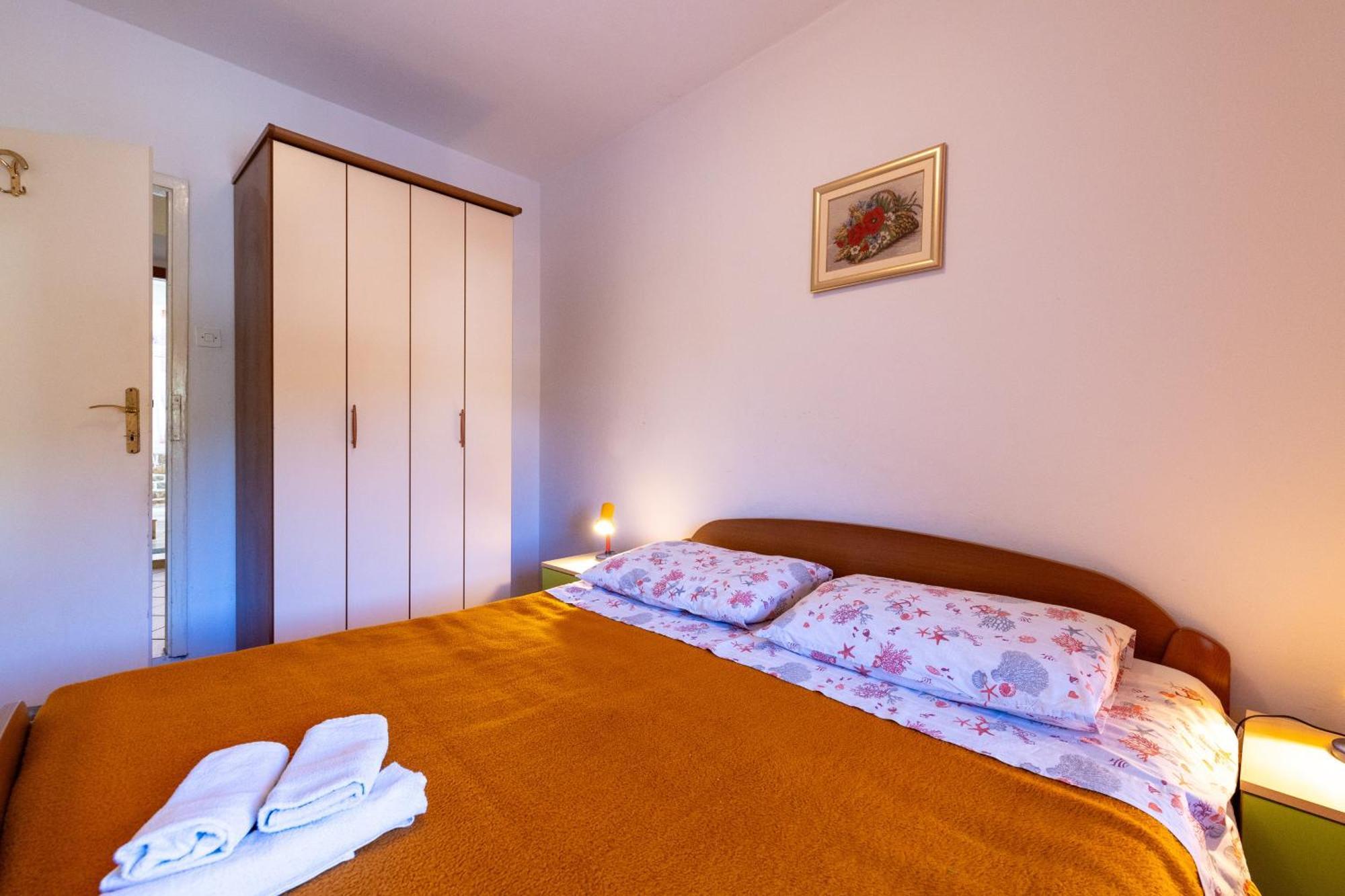 Apartments By The Sea Cove Zarace - Gdinj, Hvar - 2047 Kamer foto