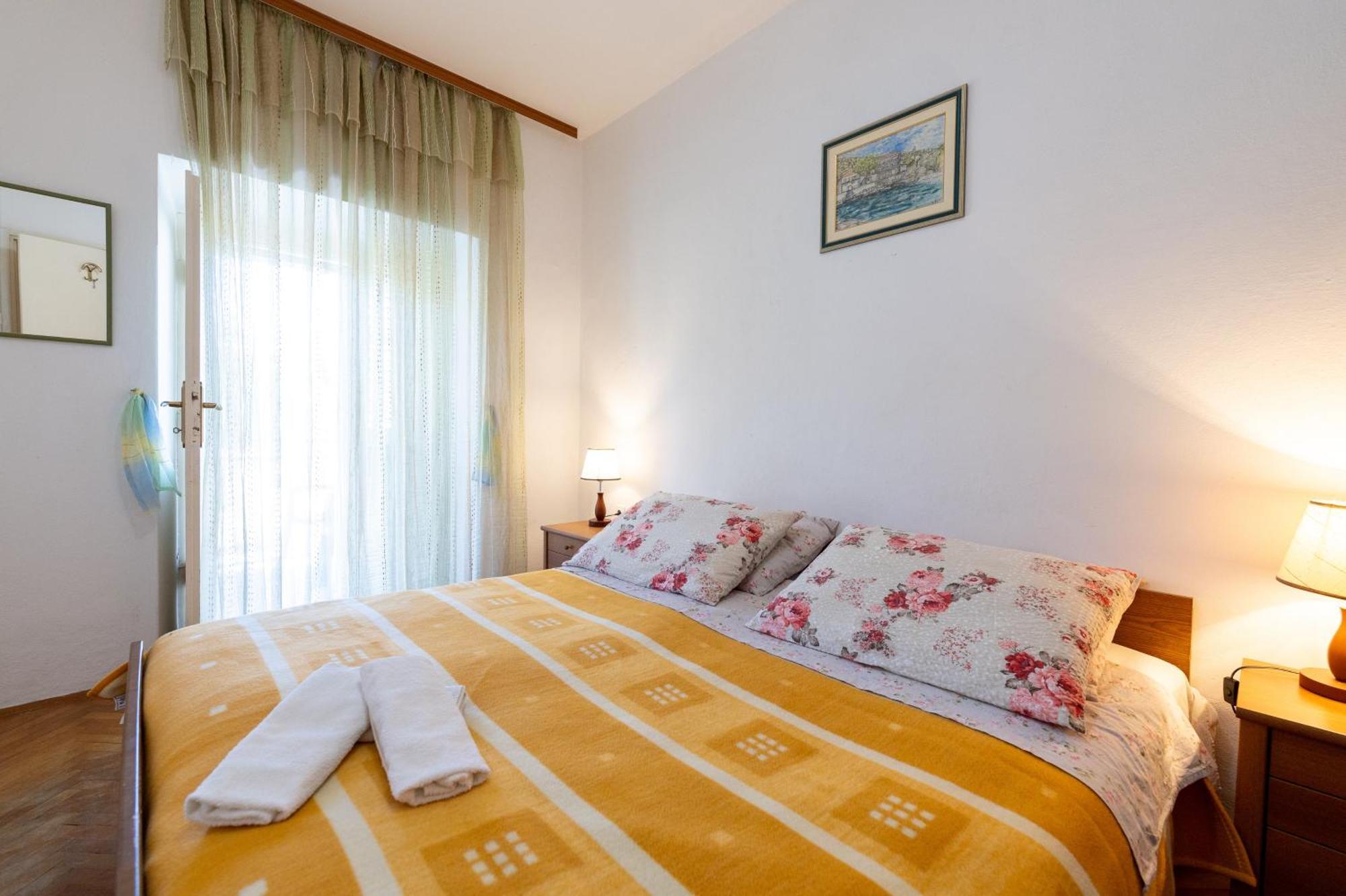 Apartments By The Sea Cove Zarace - Gdinj, Hvar - 2047 Buitenkant foto